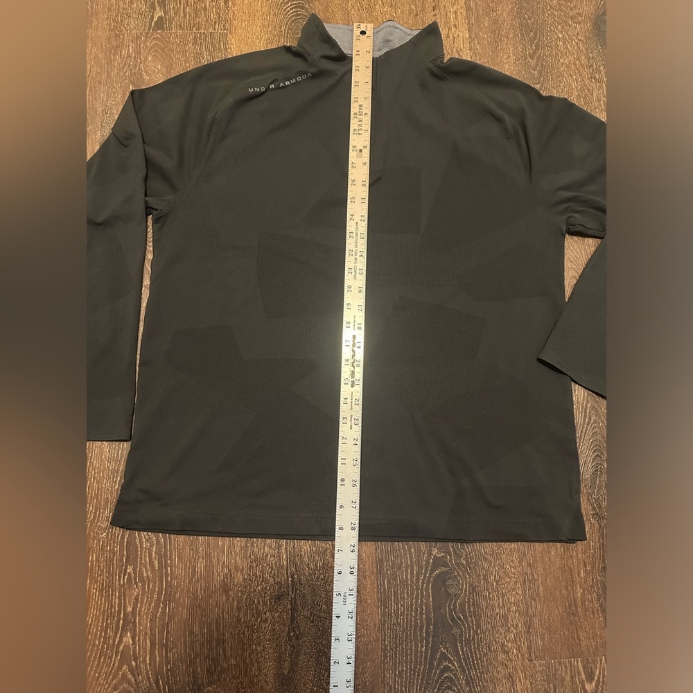 Under Armour Women 1/4 Zip Lightweight Black Pullover Top Running Hiking Walking - Picture 8 of 8